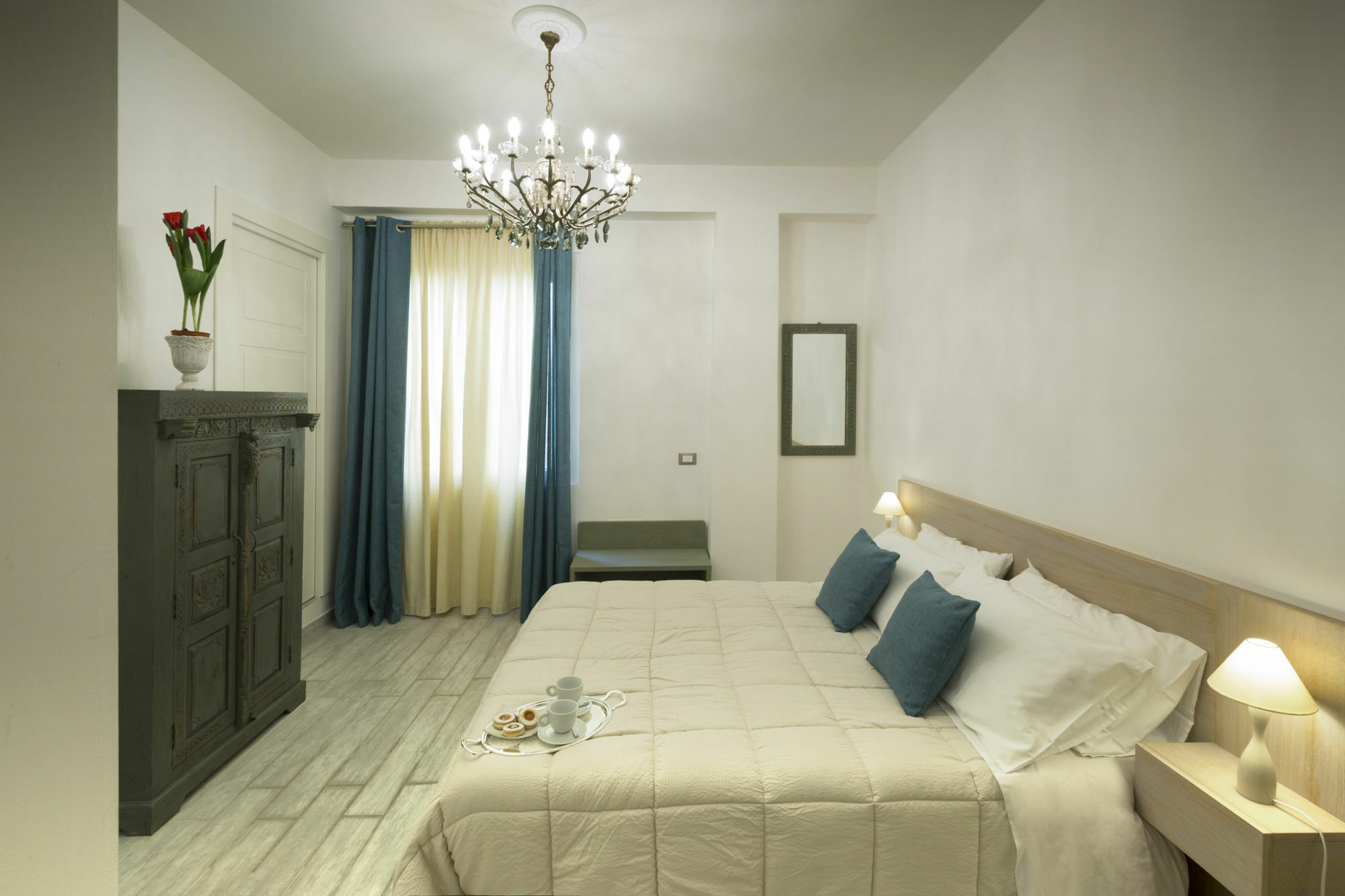 Piazza Martiri Rooms Cagliari Exterior photo